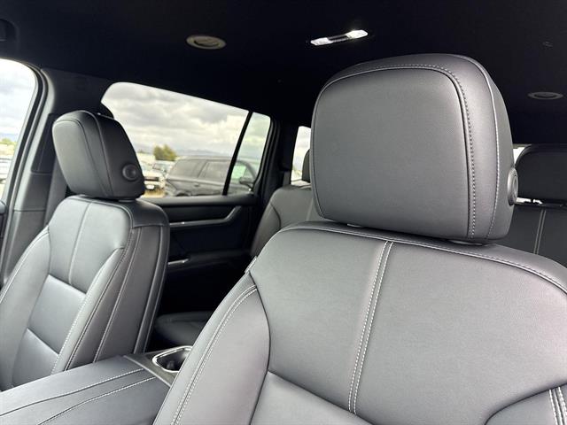2027 GMC Acadia Elevation - Photo 28