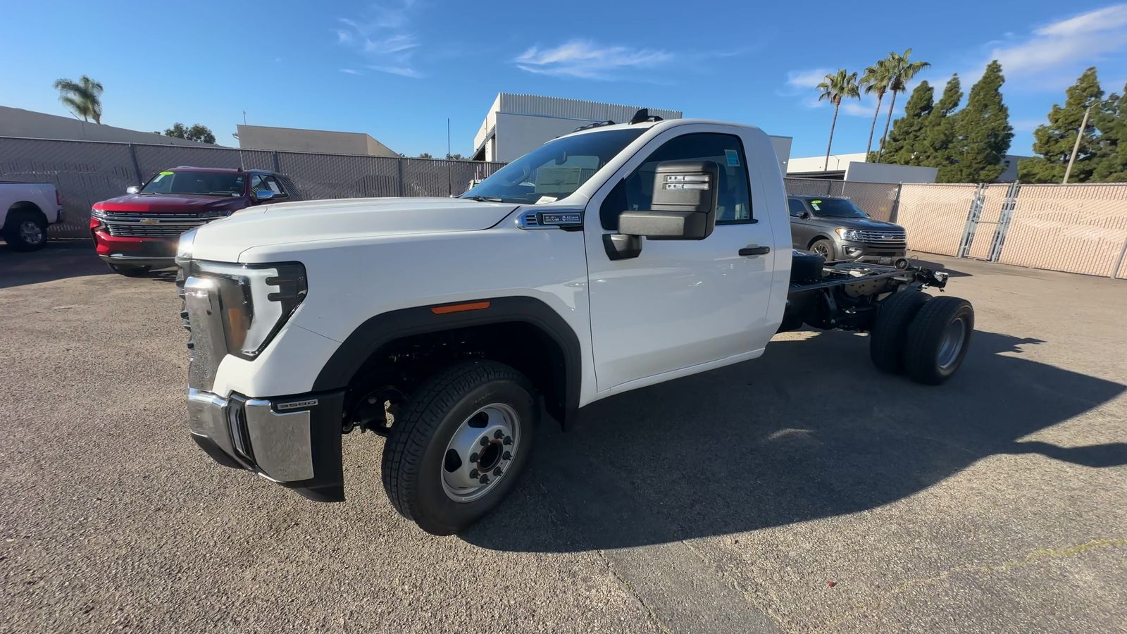 2026 GMC Sierra 3500 Chassis Cab Pro - Photo 30