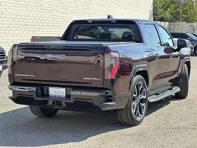 2025 Gmc Sierra EV Denali photo 2