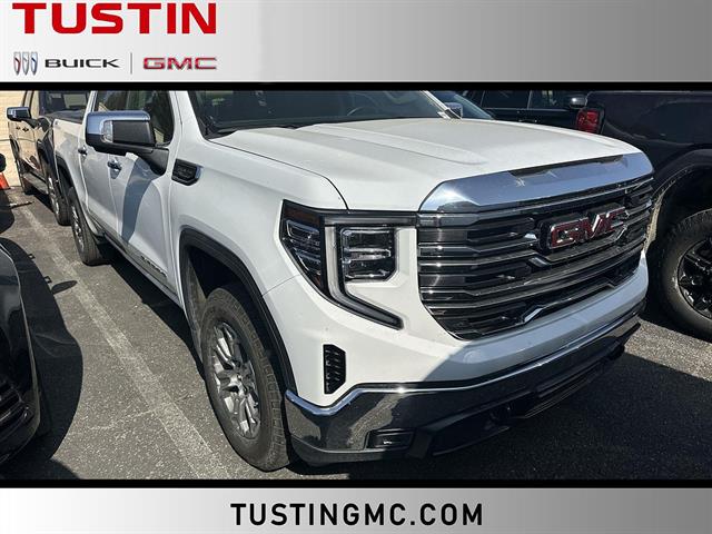2025 GMC Sierra 4WD Crew Cab Short Box SLT's photo