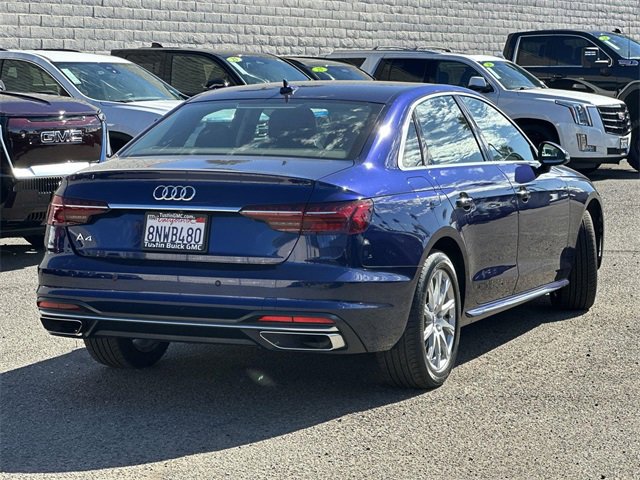 2020 Audi A4 40 Premium photo 4
