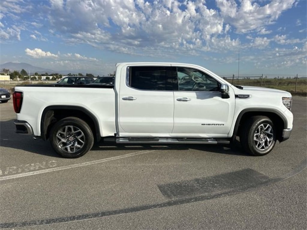 New 2026 GMC Sierra 1500 SLT Truck