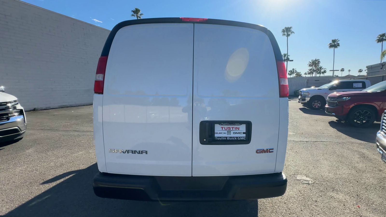 2026 GMC Savana Cargo Work Van - Photo 33