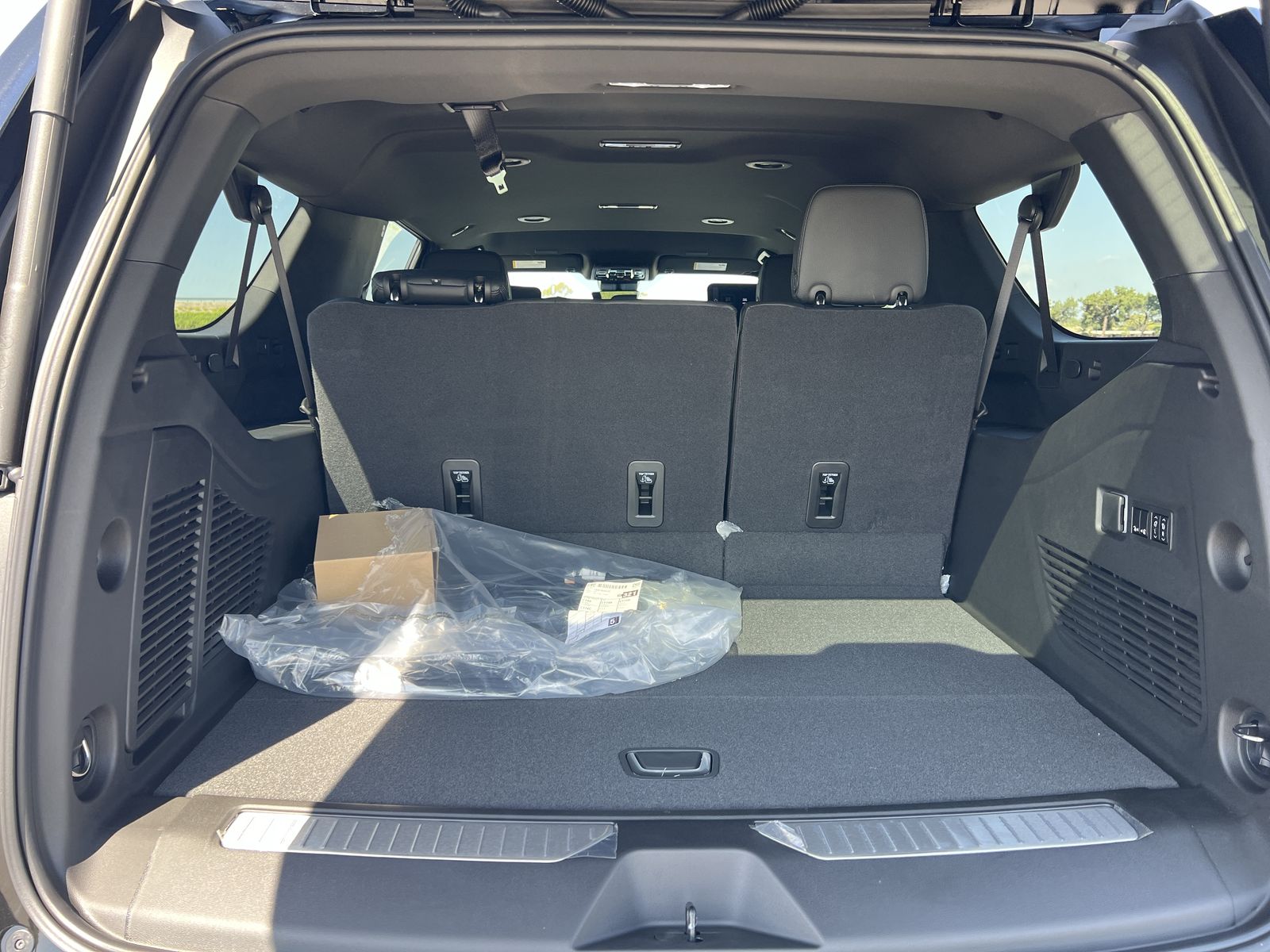 2026 GMC Yukon XL Denali - Photo 72