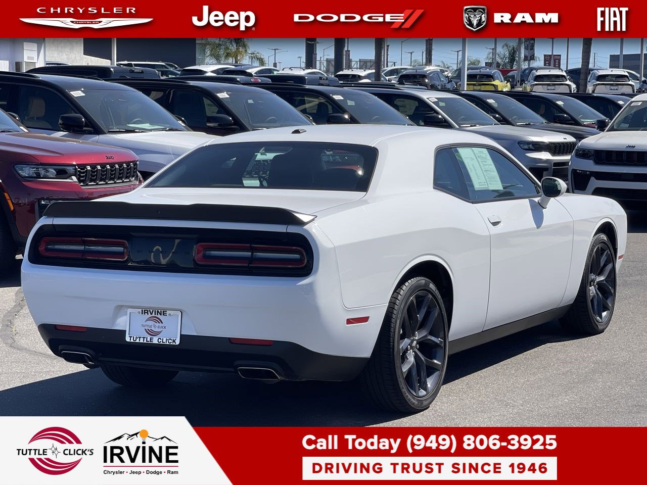 2023 Dodge Challenger SXT photo 5