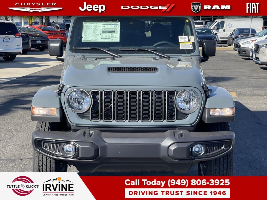 New 2025 Jeep Gladiator Sport S Truck Crew Cab