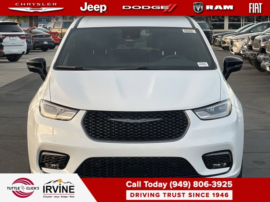 New 2026 Chrysler Pacifica Select Van Passenger Van
