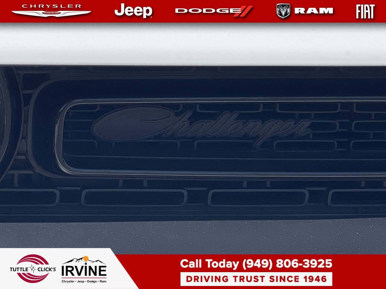 2023 Dodge Challenger SXT photo 3