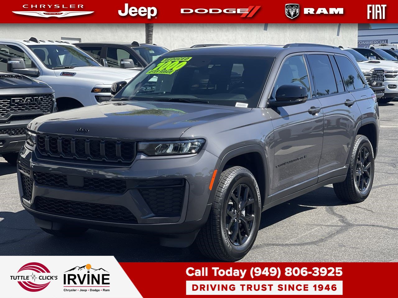 2026 Jeep Grand Cherokee Laredo Altitude photo 2