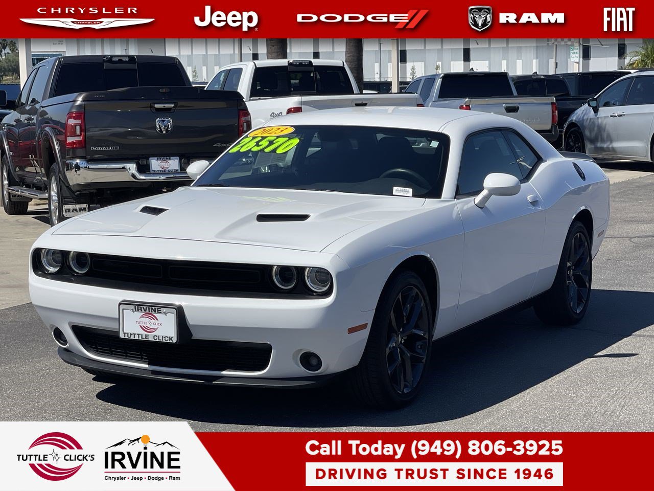 2023 Dodge Challenger SXT photo 2