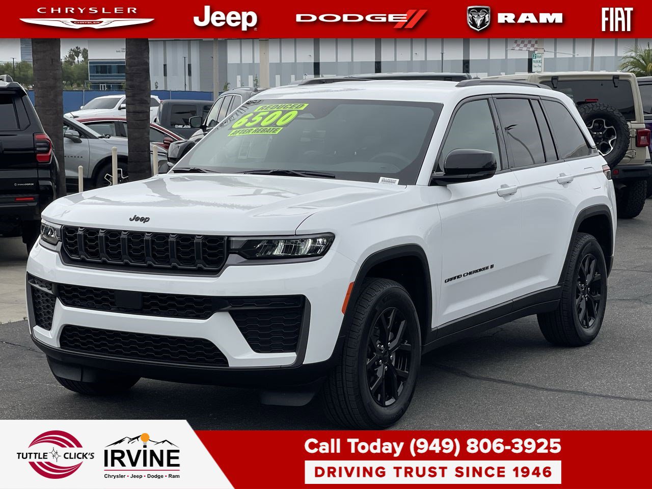 2026 Jeep Grand Cherokee Laredo Altitude photo 2