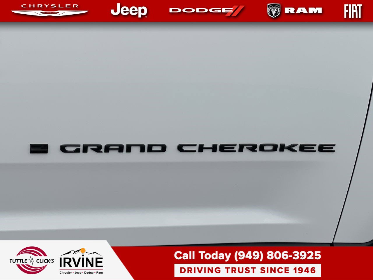 2026 Jeep Grand Cherokee Laredo Altitude photo 3