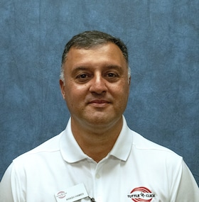 Staff member Arash Hamidi from ID_63b2fbcdbd94