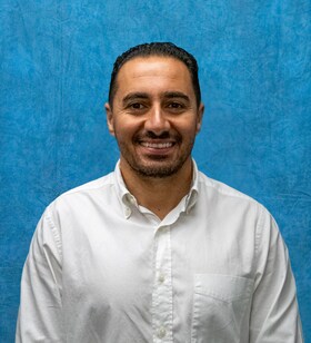 Staff member Rami Aziz from ID_63b2fbcdbd94