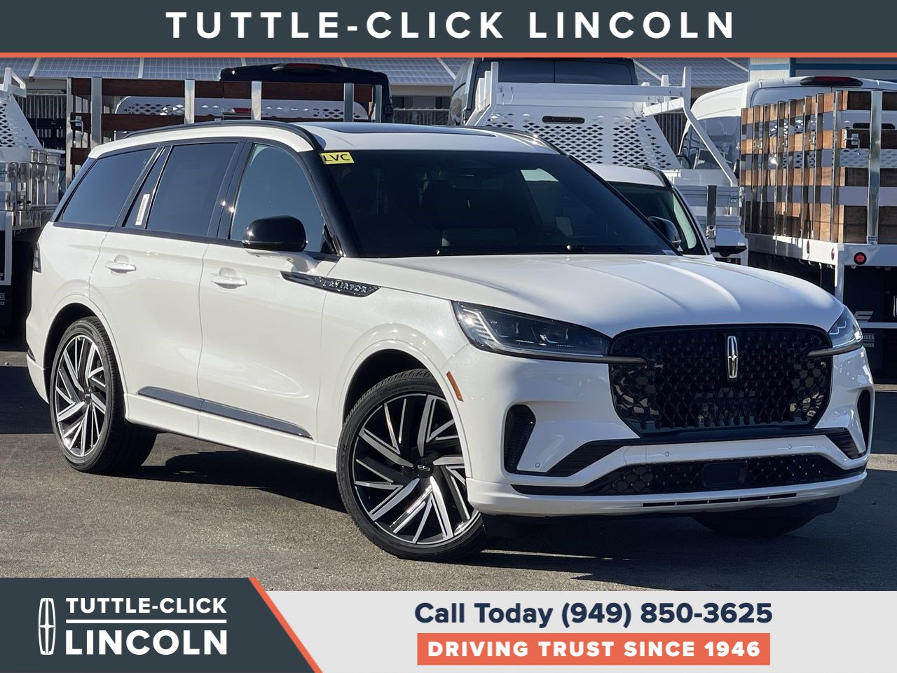 2025 Lincoln Aviator Black Label's photo