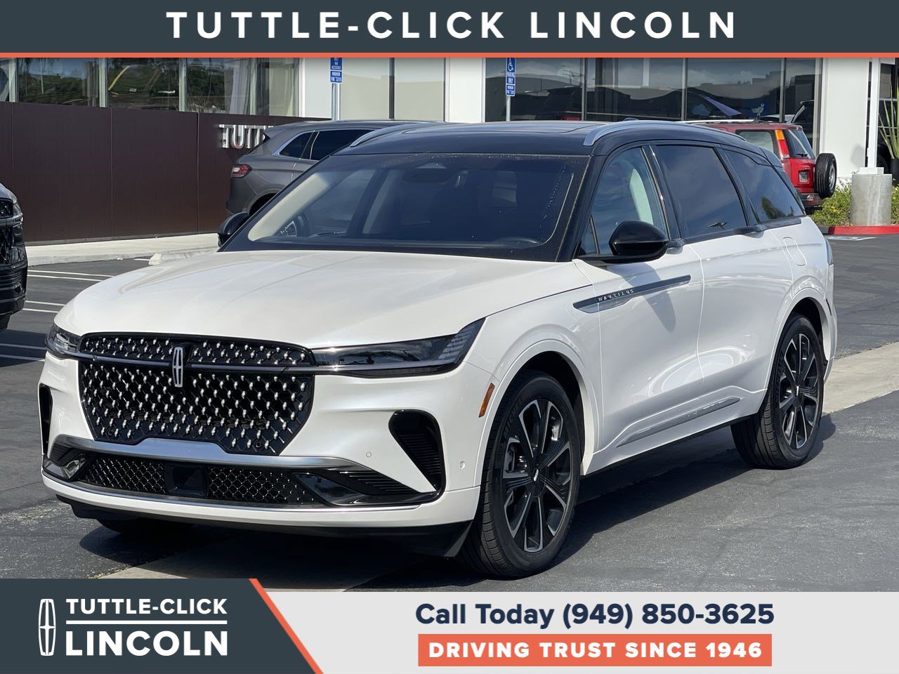 2024 Lincoln Nautilus Reserve photo 2