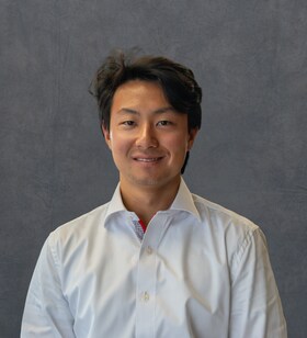 Staff member James Kim from ID_879ae60f362d