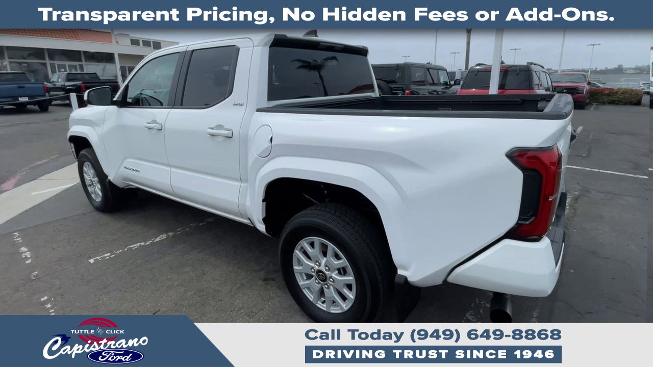 2025 Toyota Tacoma 4WD SR5 photo 5