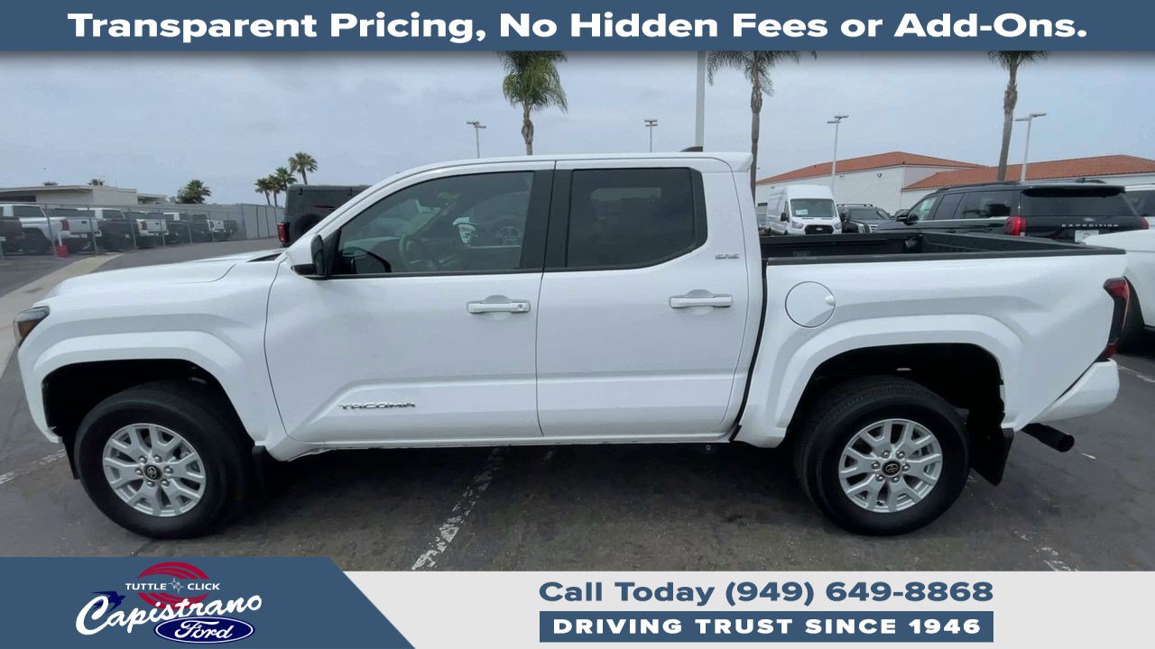 2025 Toyota Tacoma 4WD SR5 photo 4