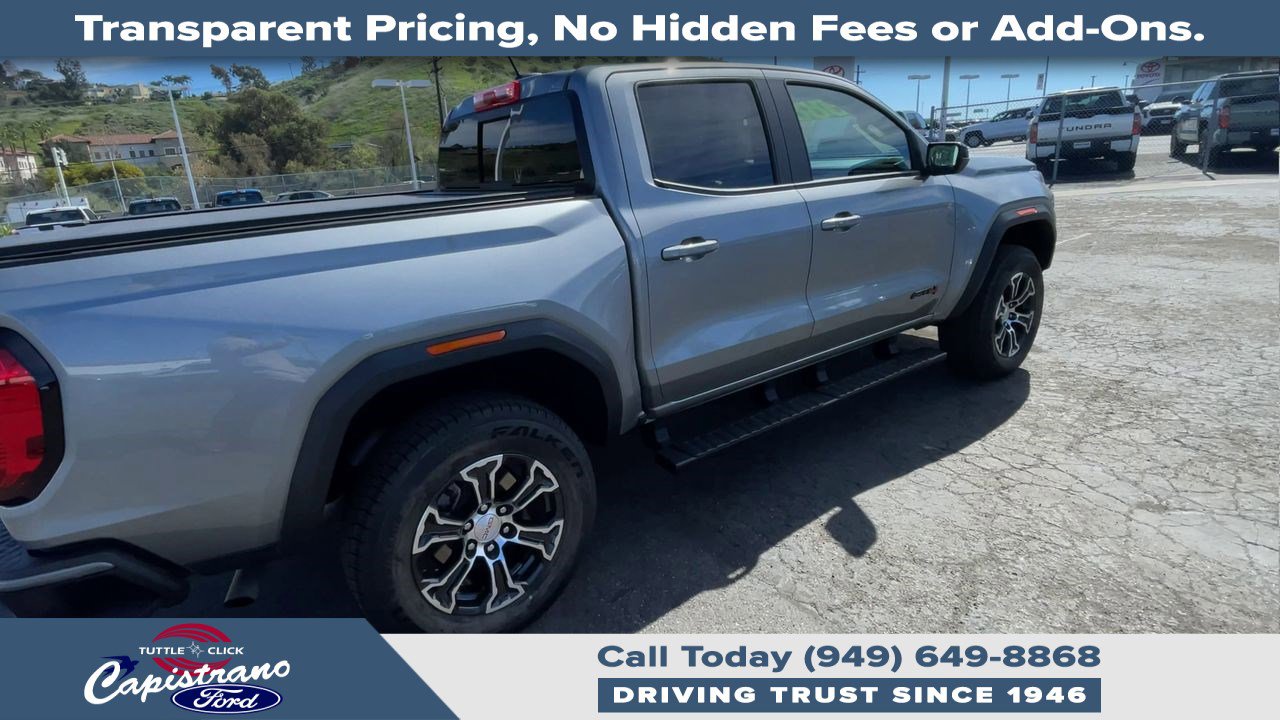 2024 GMC Canyon 4WD AT4 photo 3