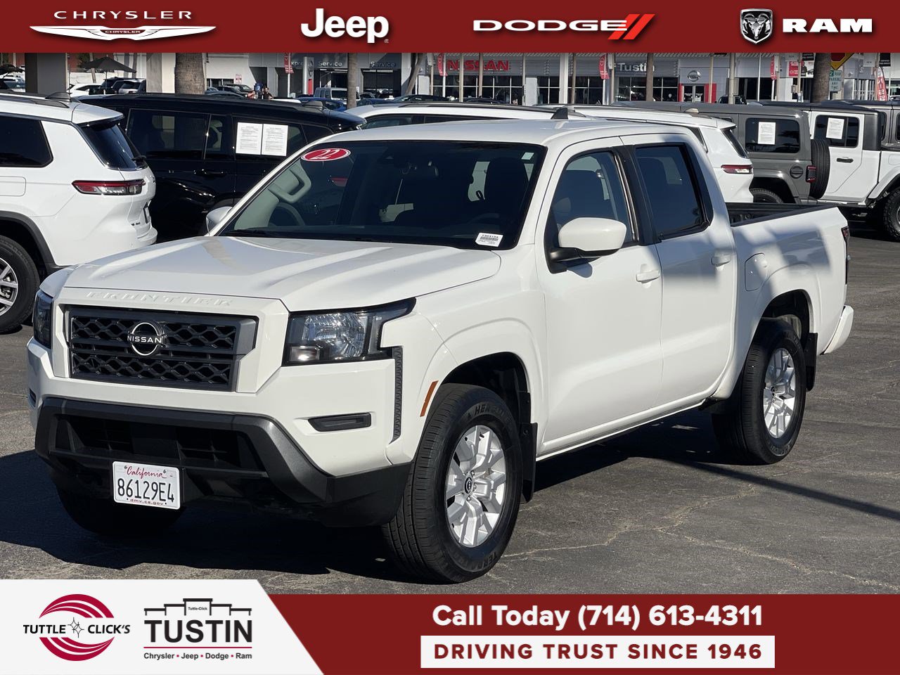 2022 Nissan Frontier SV Crew Cab photo 3