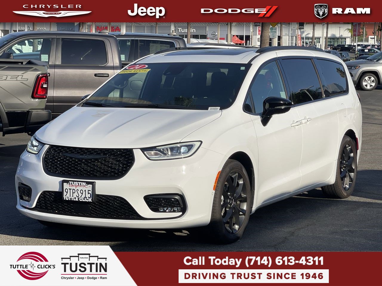 2024 Chrysler Pacifica Limited photo 2