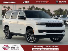 2025 Jeep Wagoneer Series III Super SUV