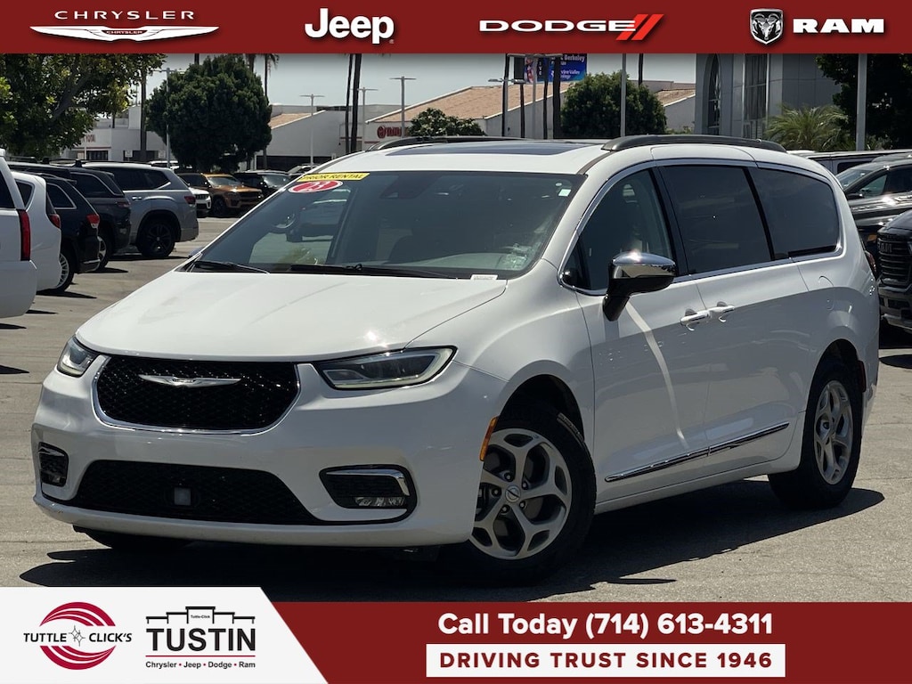 Used 2023 Chrysler Pacifica Limited Van Passenger Van