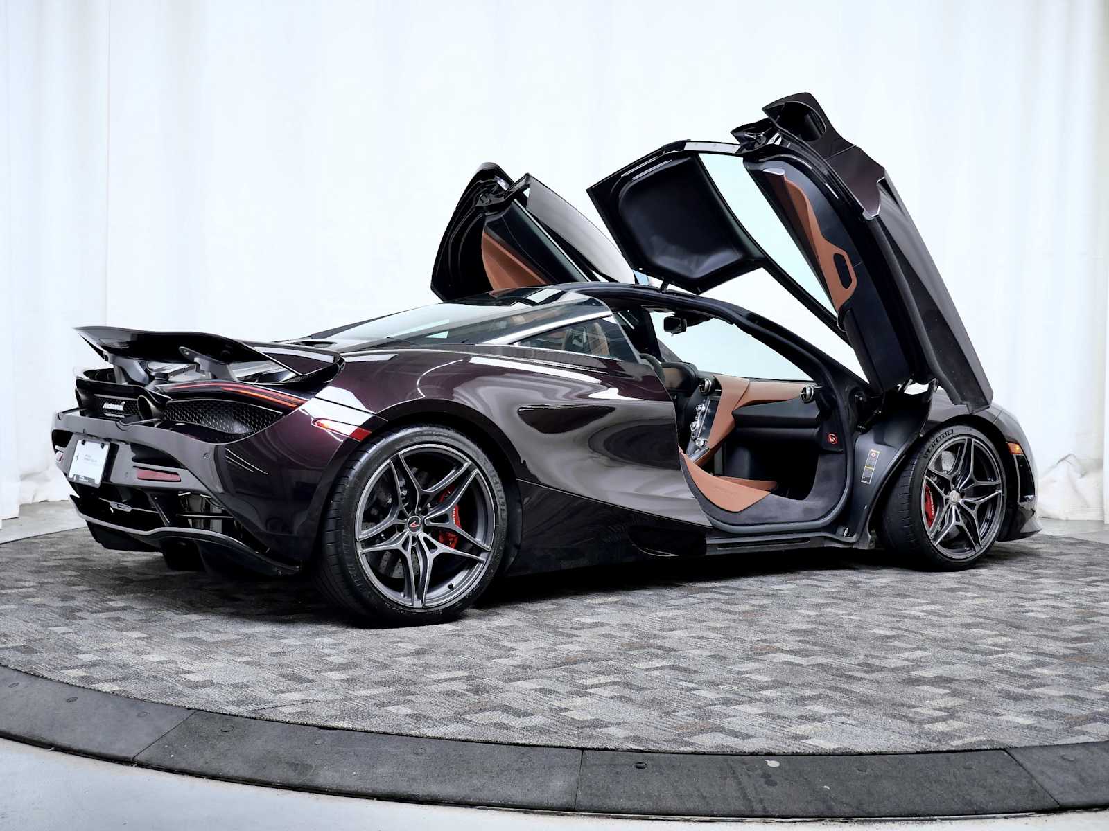 Thumbnail: 2018 Mclaren 720S - 10