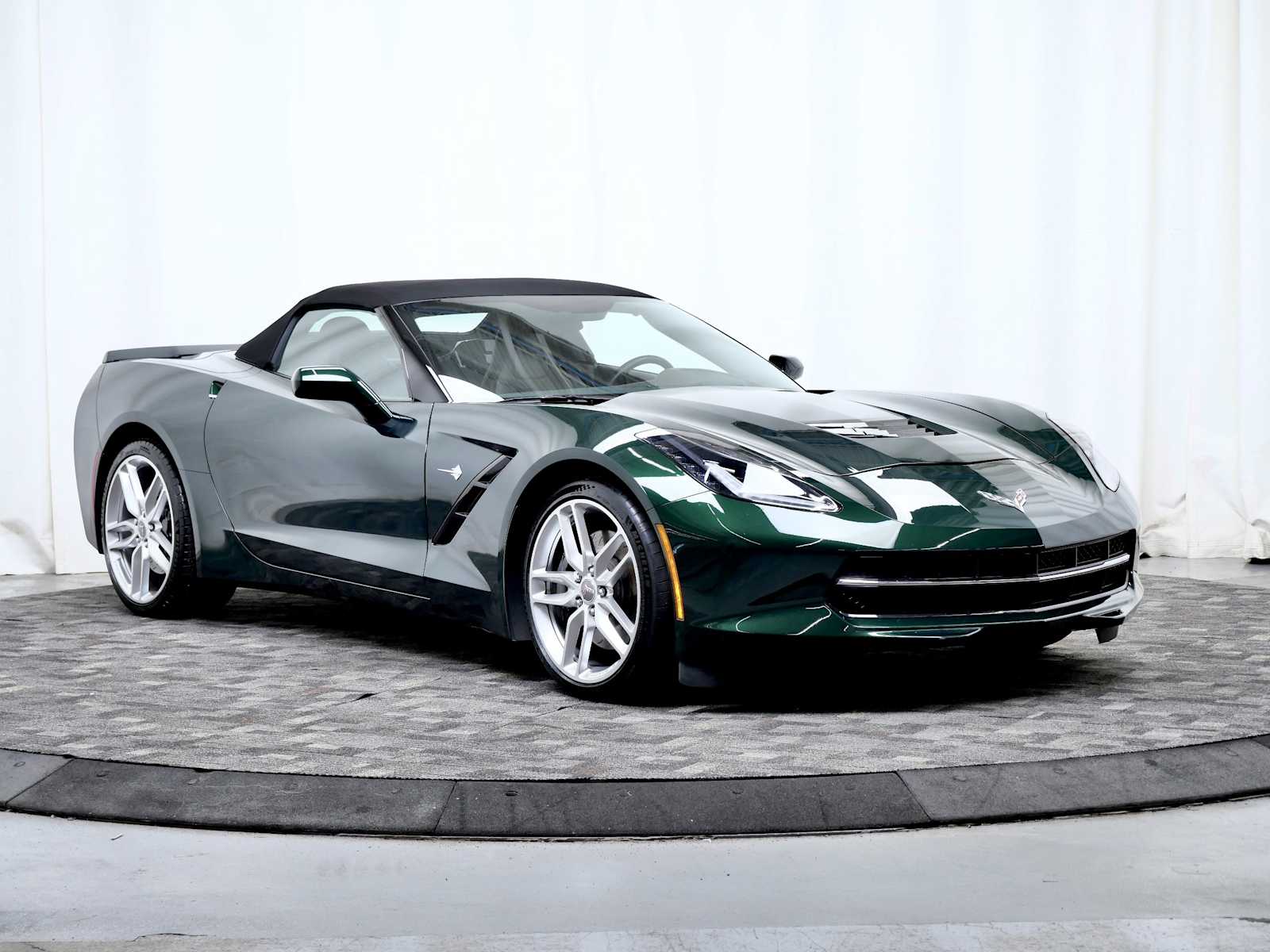 Thumbnail: 2014 Chevrolet Corvette - 8