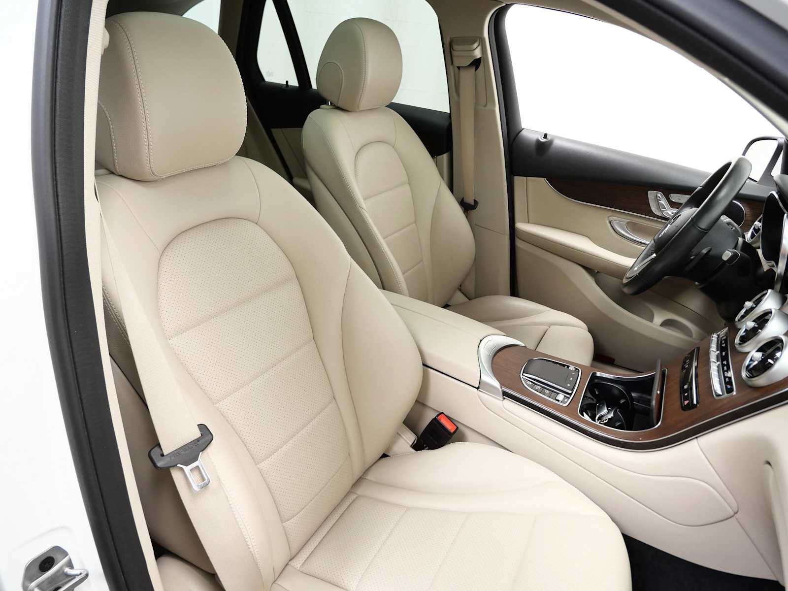 Thumbnail: 2022 Mercedes-Benz GLC - 13