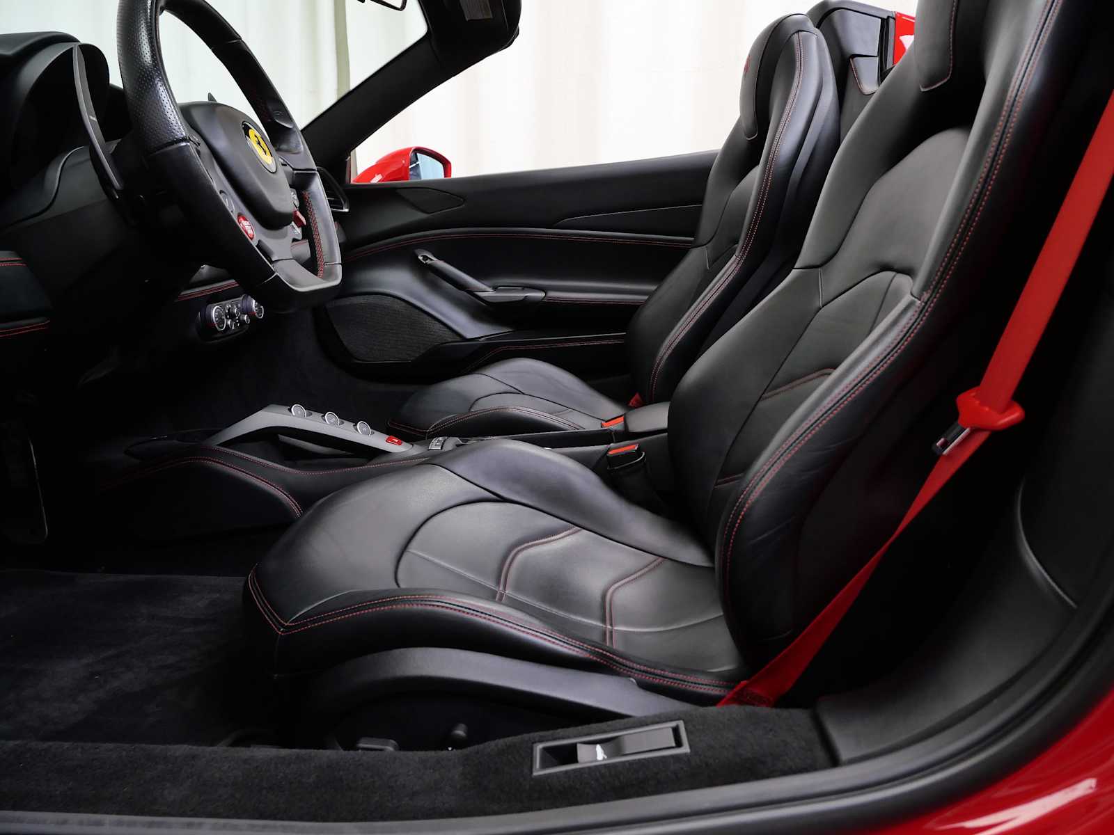 Thumbnail: 2019 Ferrari 488 - 19