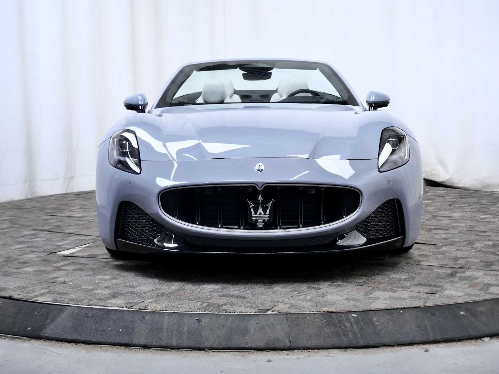 Thumbnail: 2025 Maserati GranCabrio - 11