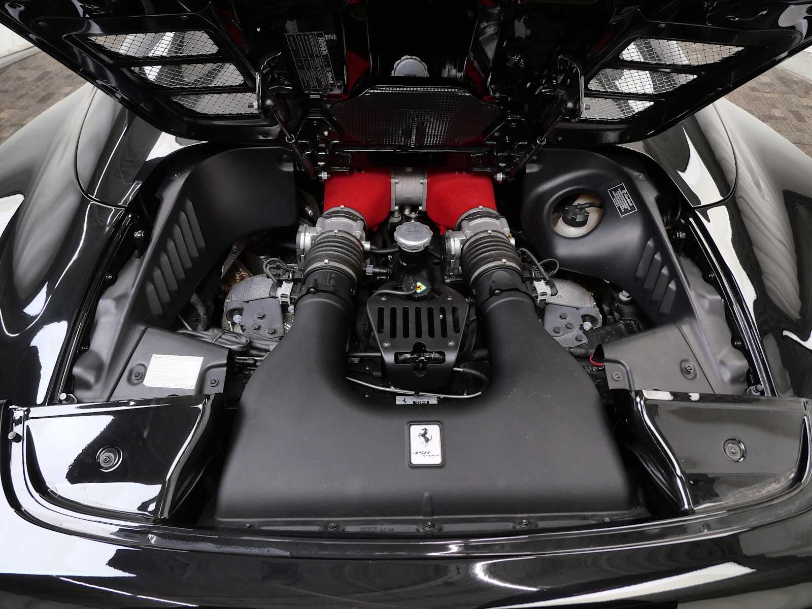 Thumbnail: 2015 Ferrari 458 - 35