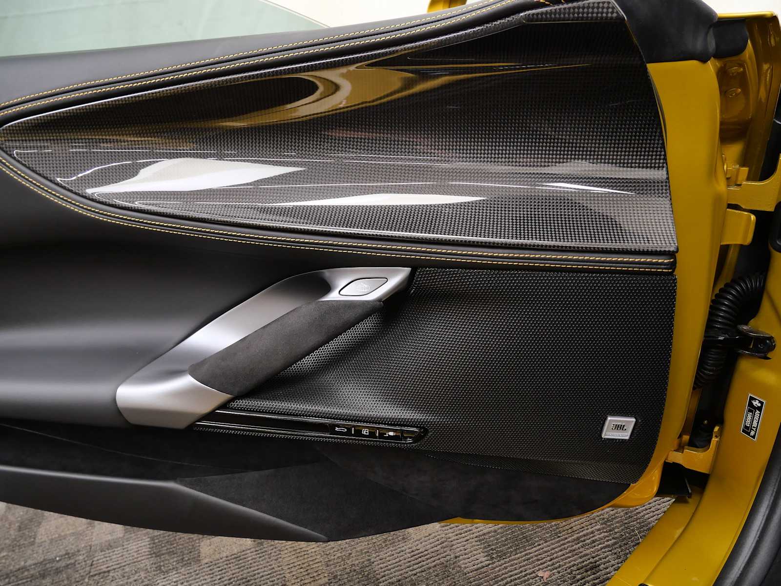 Thumbnail: 2022 Ferrari SF90 - 27