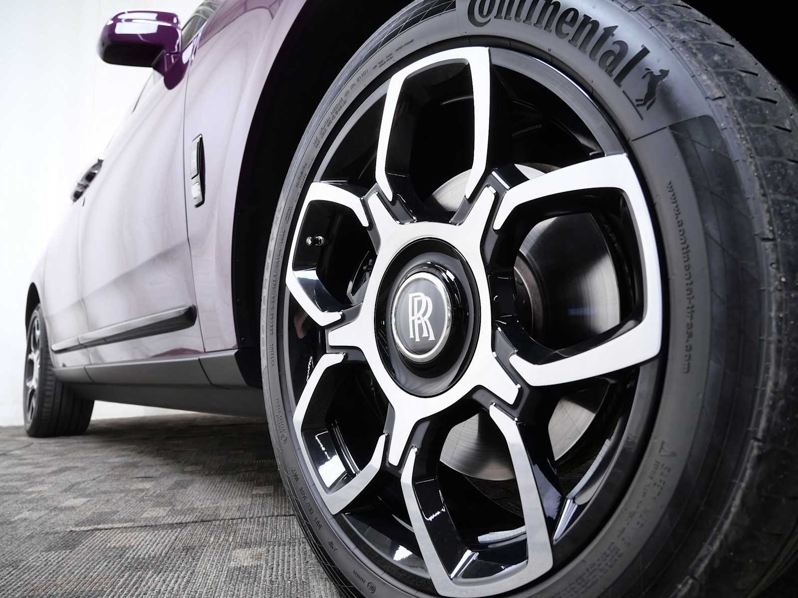 Thumbnail: 2022 Rolls-Royce Cullinan - 11