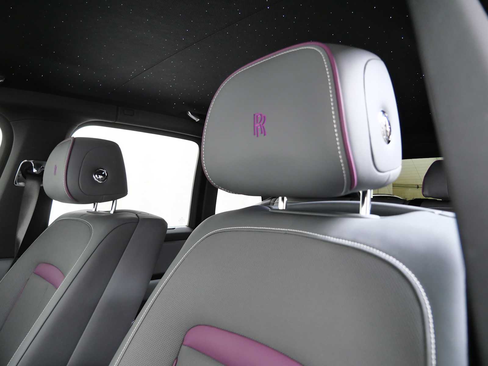 Thumbnail: 2022 Rolls-Royce Cullinan - 24