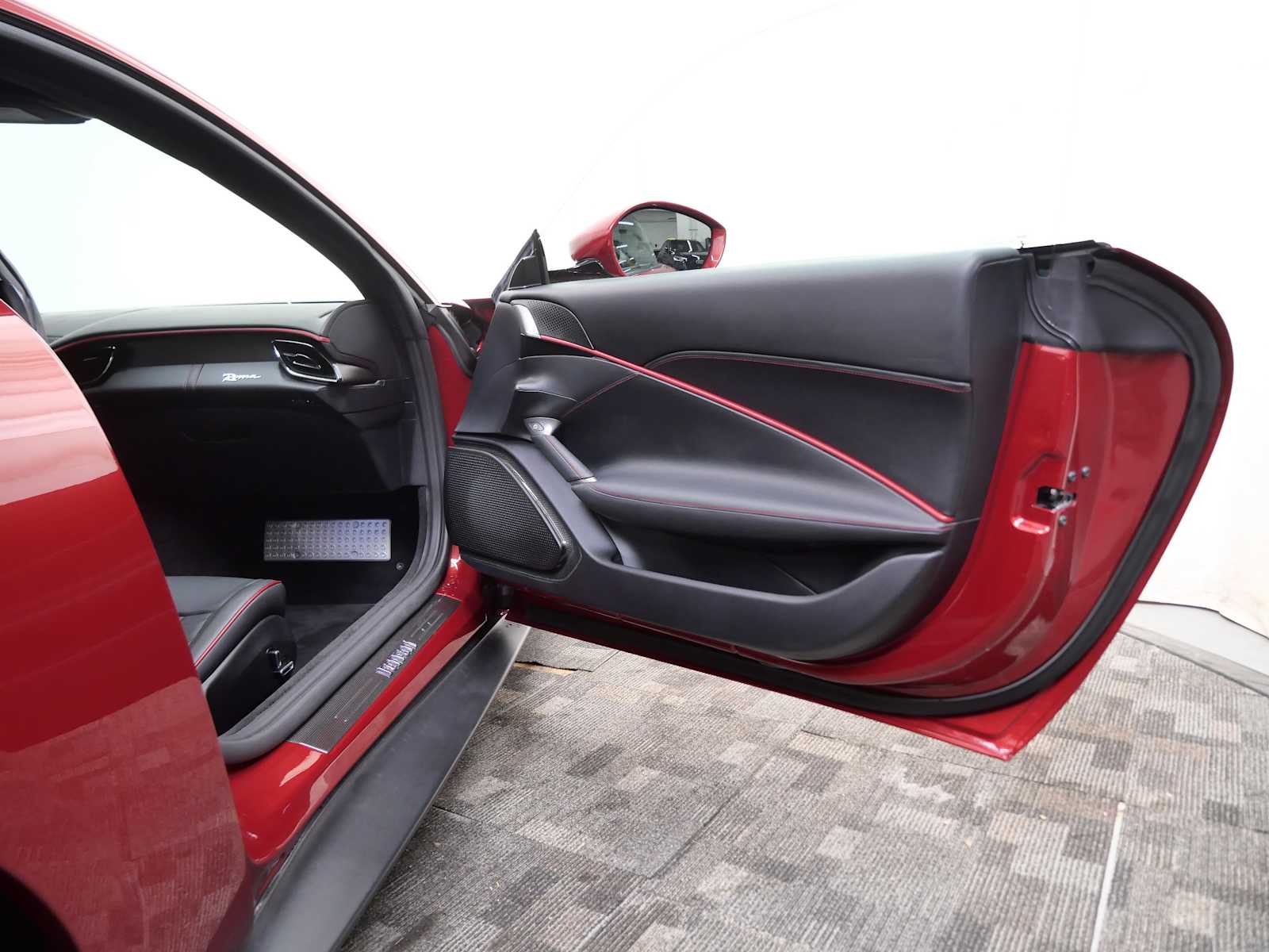 Thumbnail: 2021 Ferrari Roma - 12