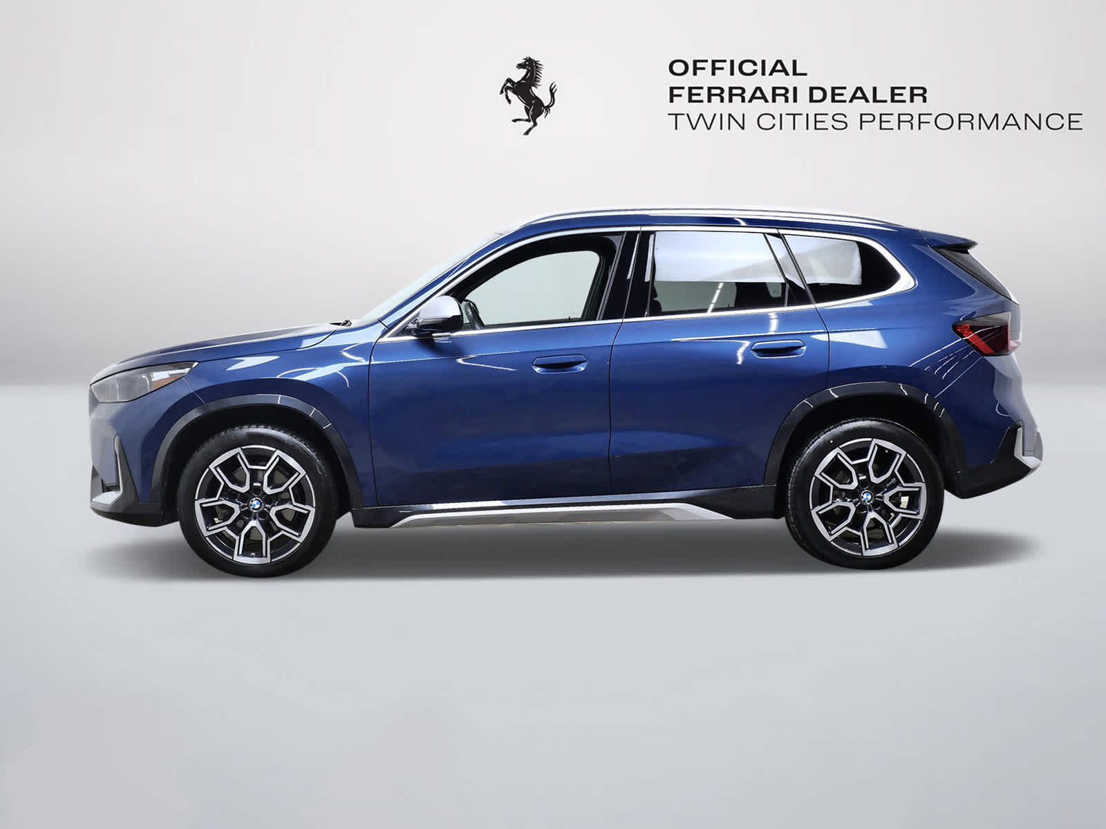 Thumbnail: 2023 BMW X1 - 2
