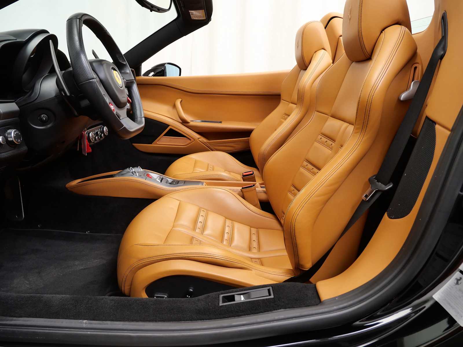 Thumbnail: 2015 Ferrari 458 - 19