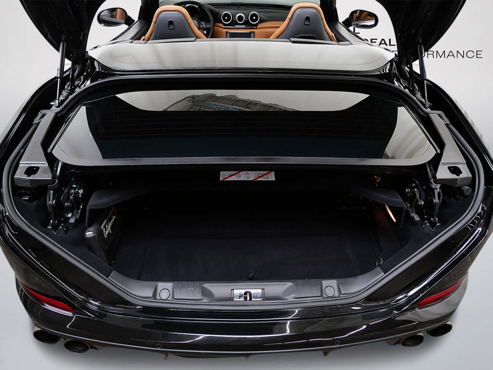 Thumbnail: 2015 Ferrari California - 42