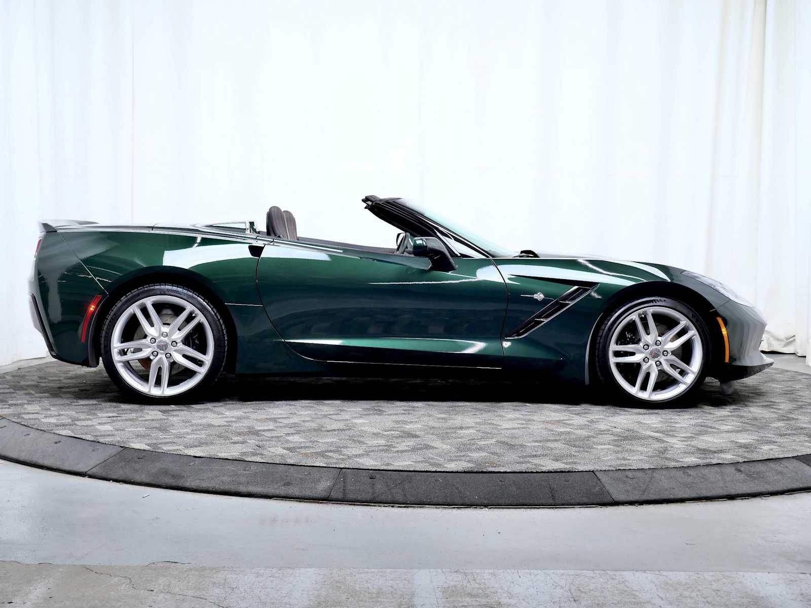 Thumbnail: 2014 Chevrolet Corvette - 13