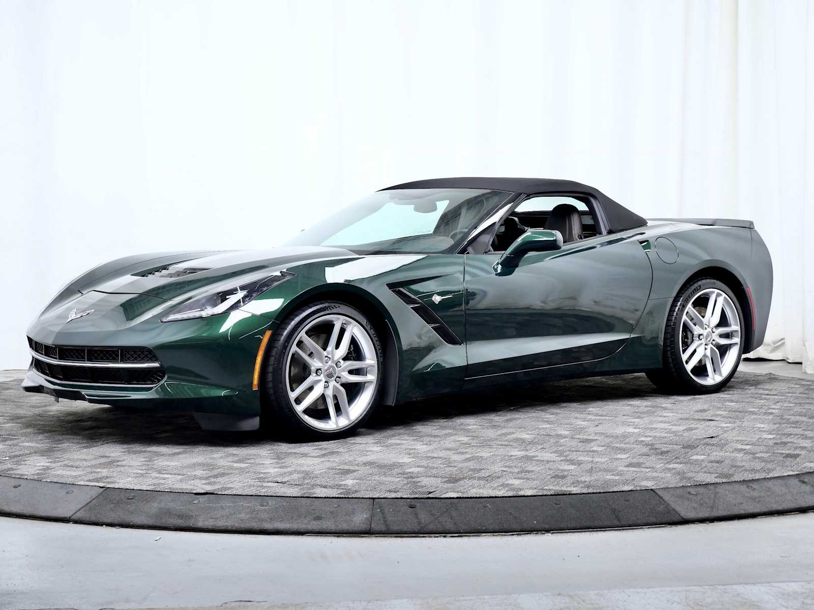 Thumbnail: 2014 Chevrolet Corvette - 1