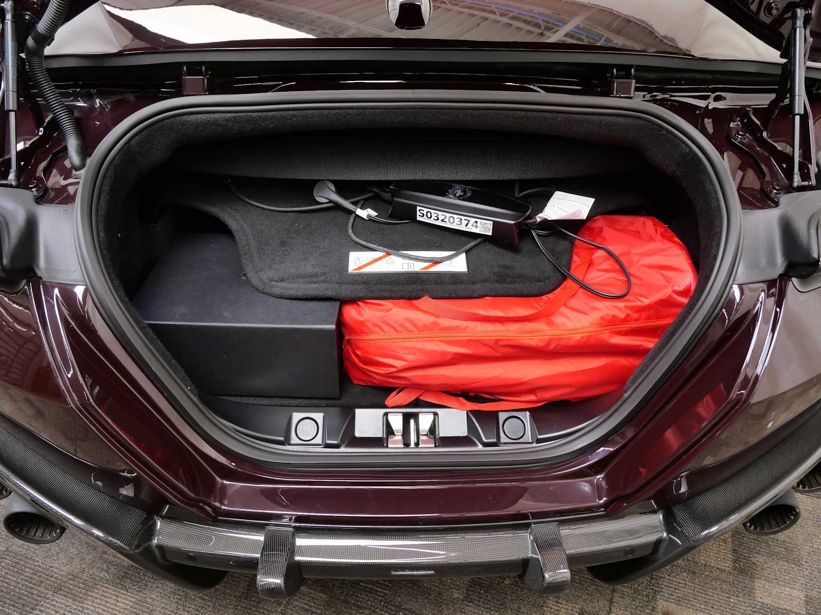 Thumbnail: 2025 Ferrari Roma - 39