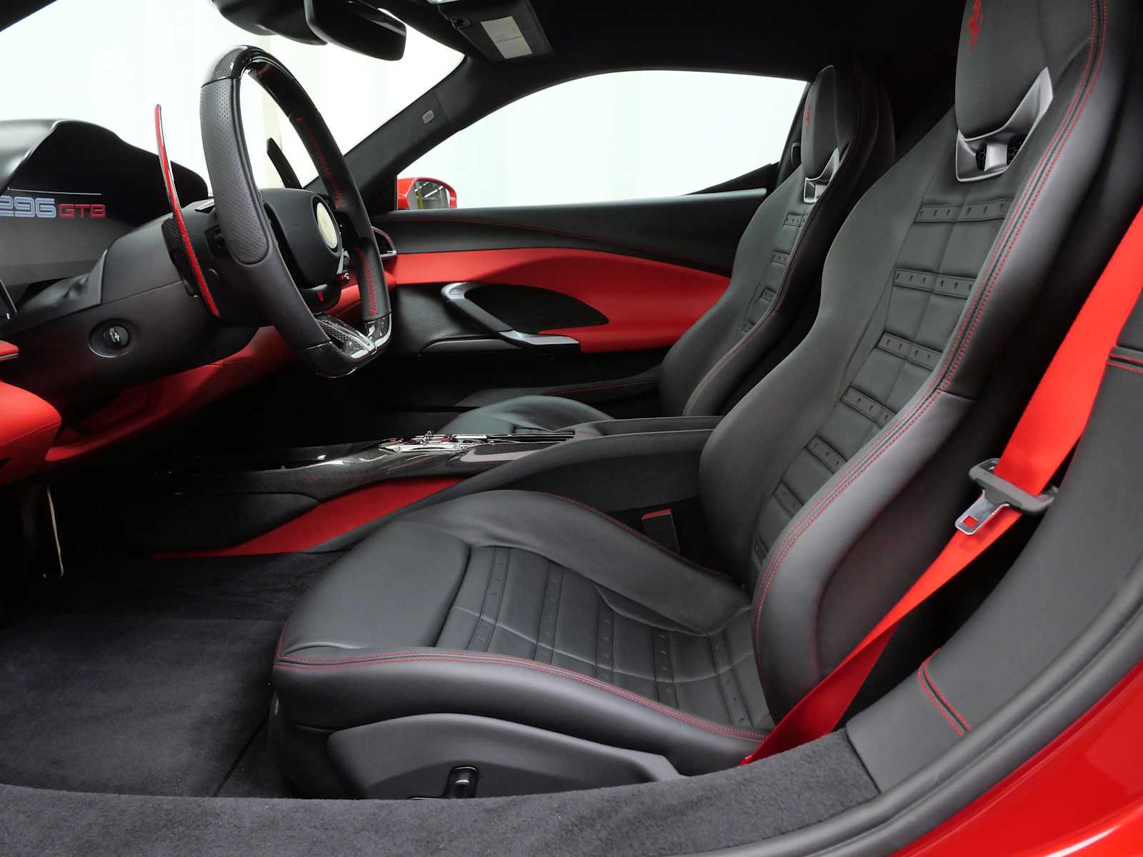 Thumbnail: 2025 Ferrari 296 - 15