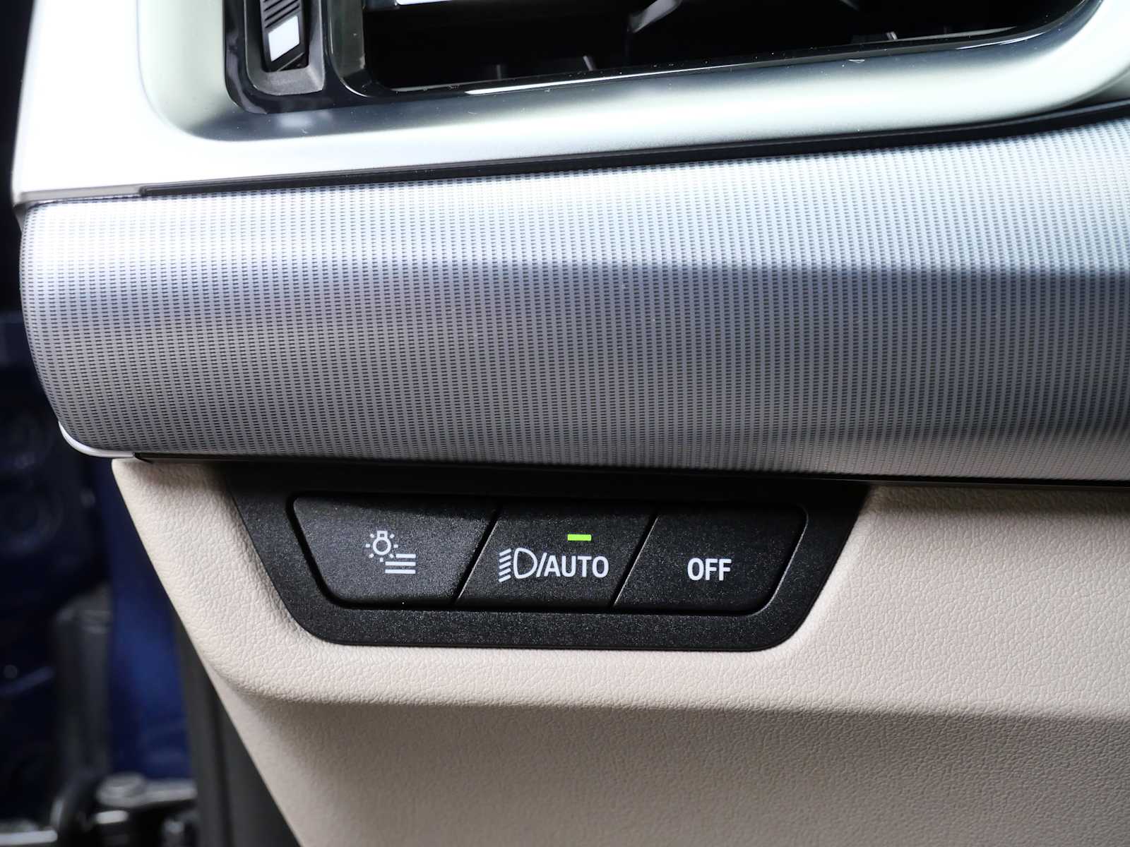 Thumbnail: 2025 BMW X1 - 29