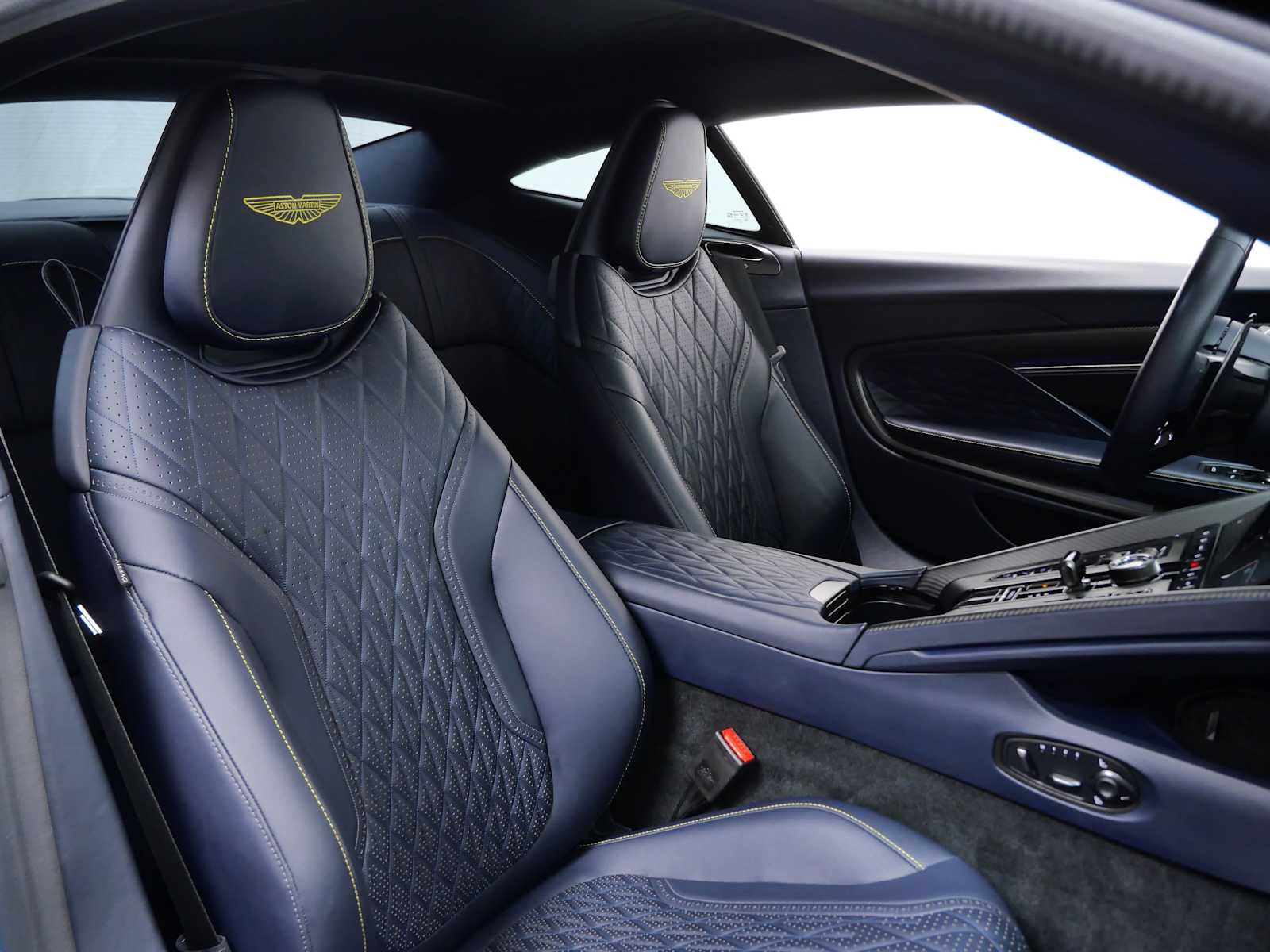 Thumbnail: 2024 Aston Martin DB12 - 15