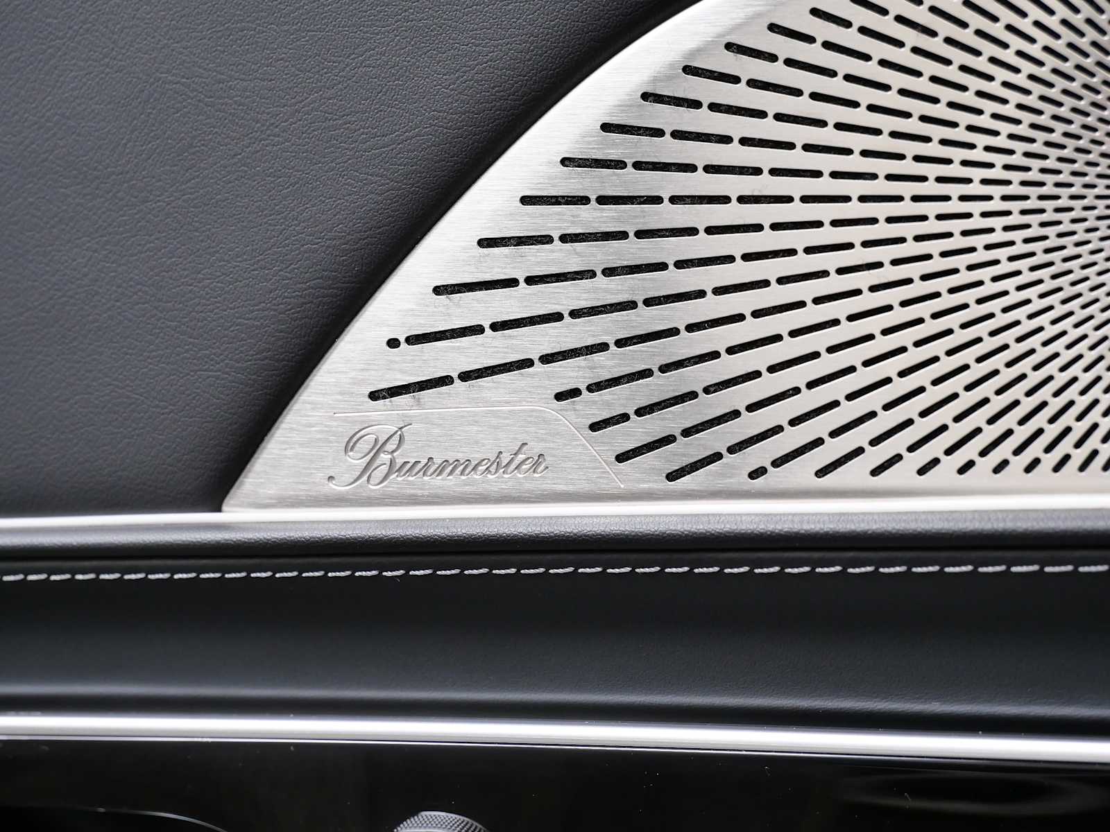 Thumbnail: 2022 Mercedes-Benz SL-Class - 35