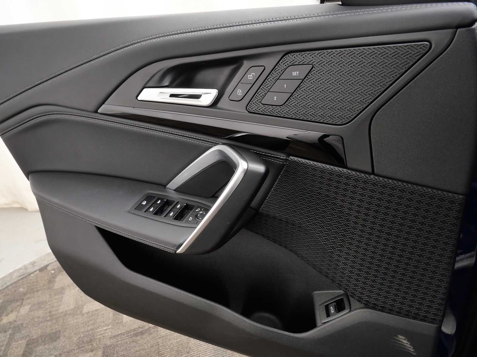 Thumbnail: 2023 BMW X1 - 31