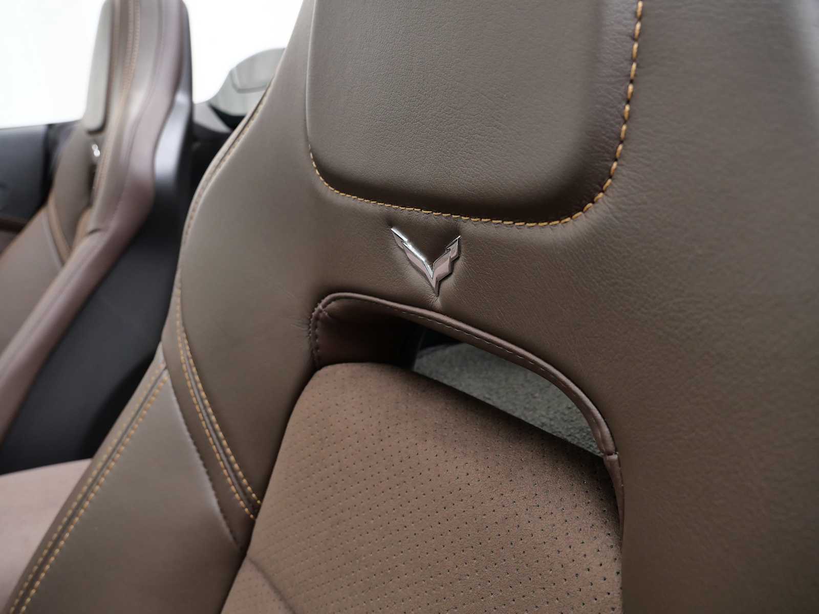 Thumbnail: 2014 Chevrolet Corvette - 19